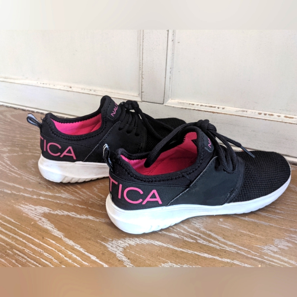 Nautica, Girls Black and Pink Lace up Sneakers, Size 11
